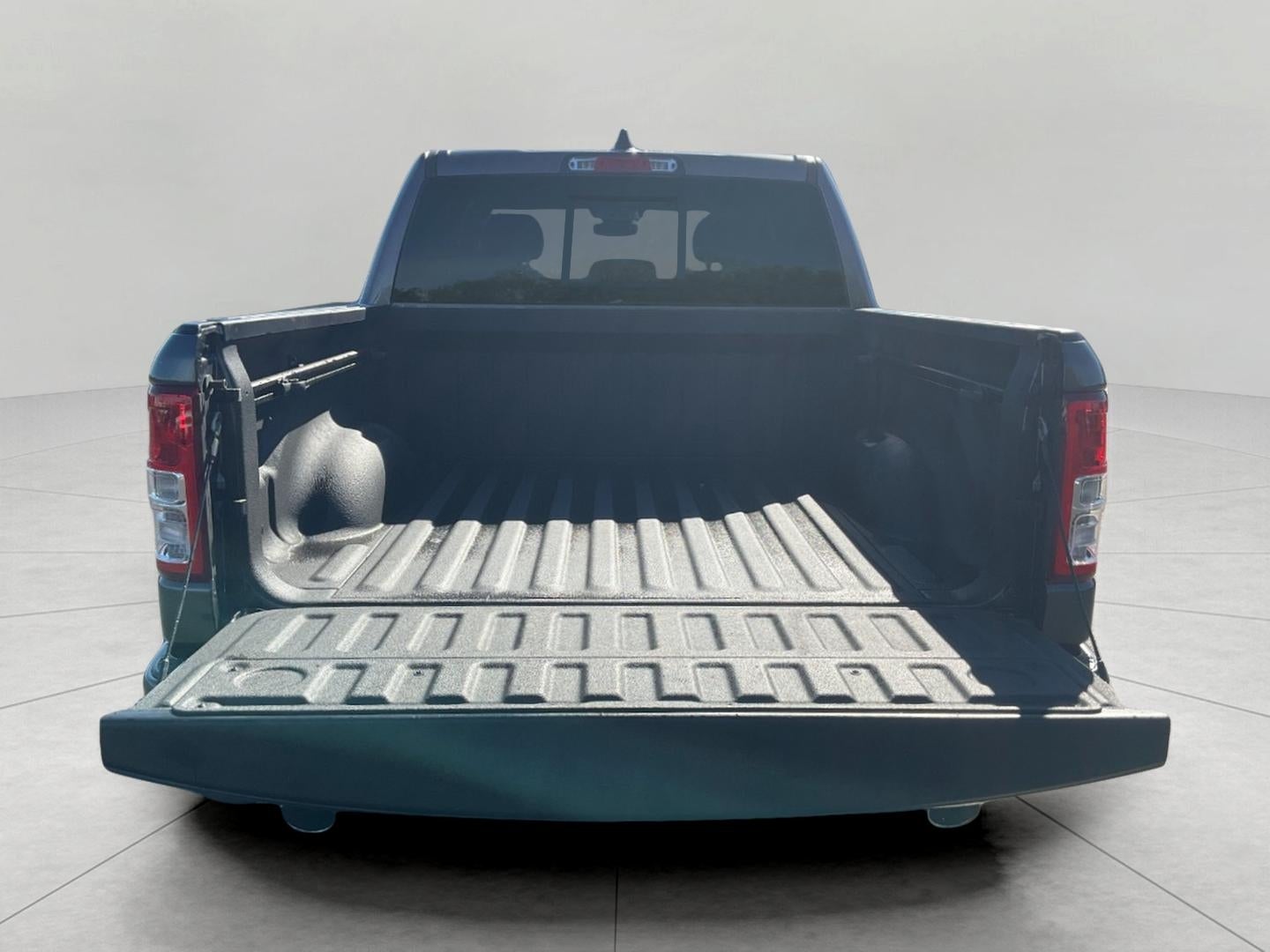 2024 RAM 1500 Big Horn Crew Cab 4x4 5'7' Box