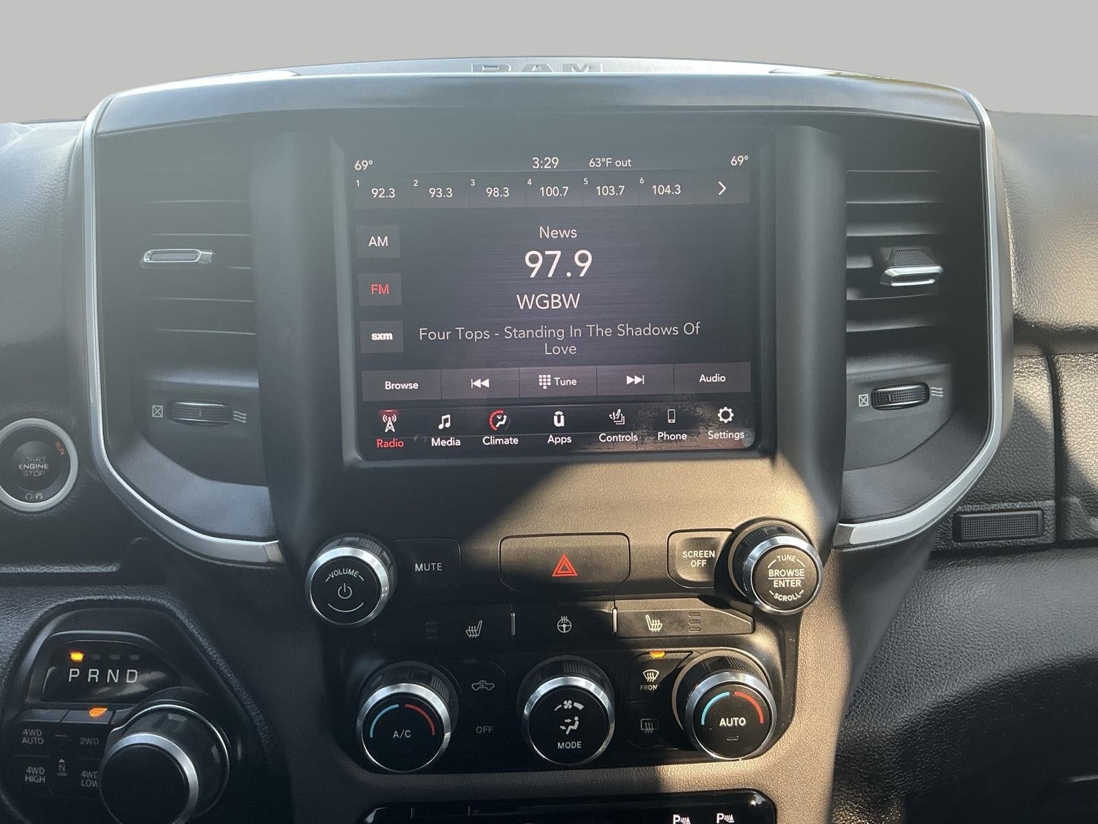 2019 RAM 1500 Big Horn/Lone Star Crew Cab 4x4 5'7' Box