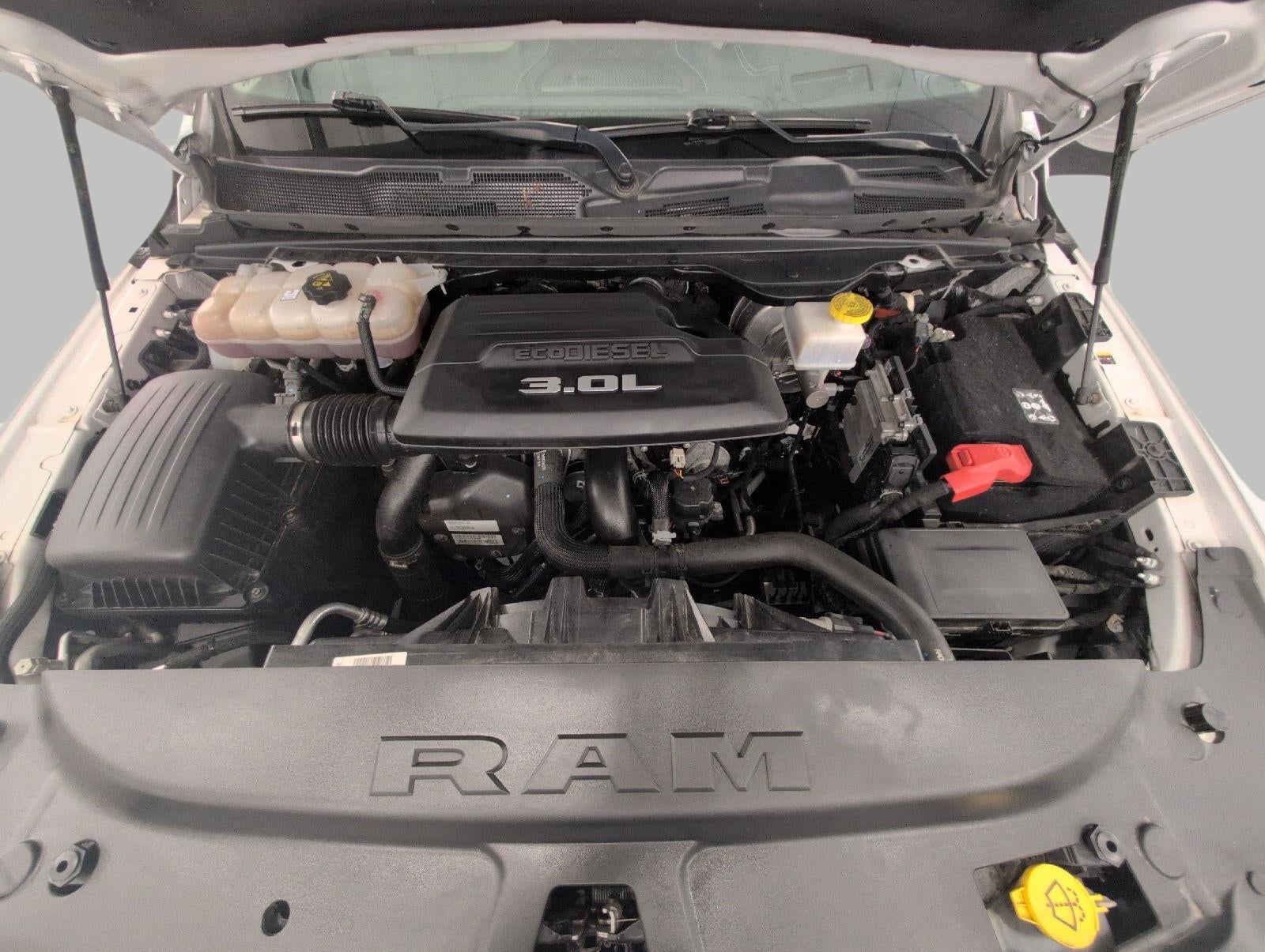 2022 RAM 1500 Limited 4x4 Crew Cab 5'7 Box