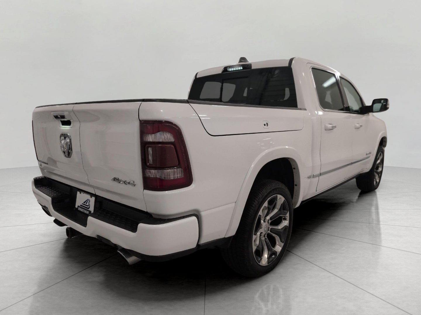 2022 RAM 1500 Limited 4x4 Crew Cab 5'7 Box