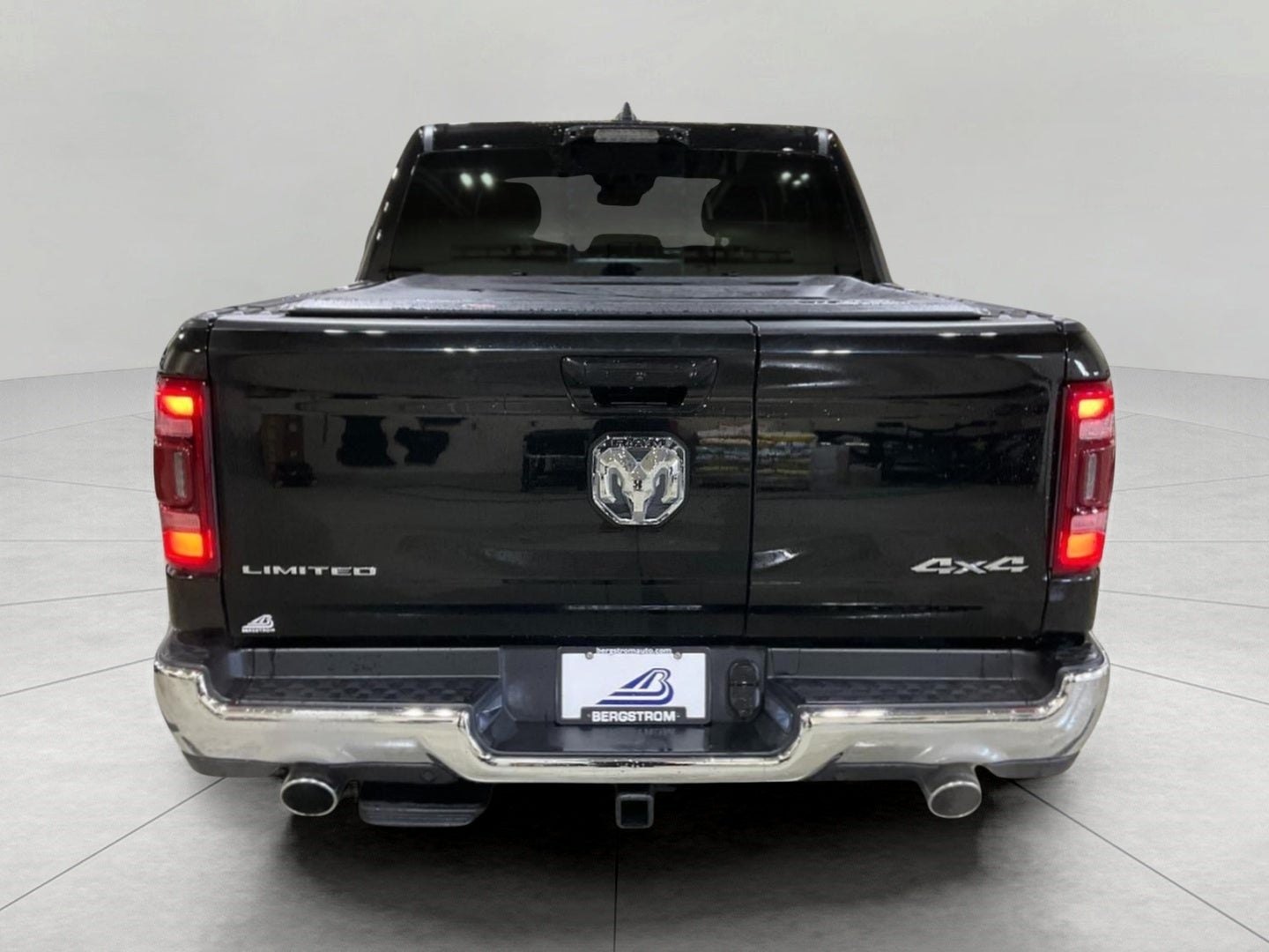 2024 RAM 1500 Limited Crew Cab 4x4 5'7' Box