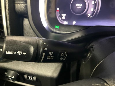 2024 RAM 1500 Laramie Crew Cab 4x4 5'7' Box