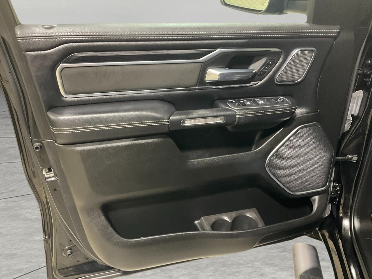 2024 RAM 1500 Laramie Crew Cab 4x4 5'7' Box