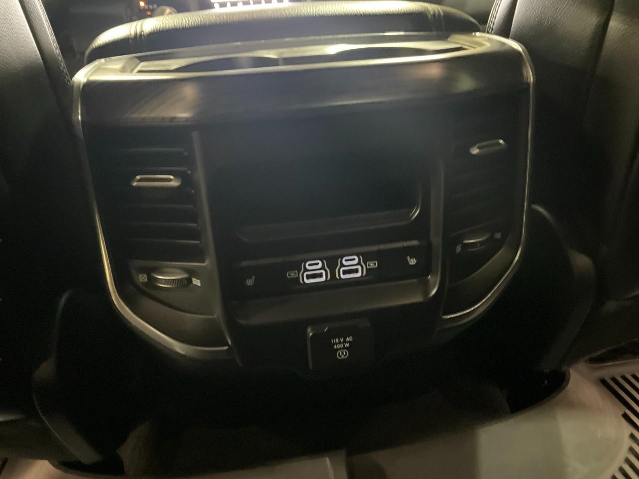 2024 RAM 1500 Laramie Crew Cab 4x4 5'7' Box