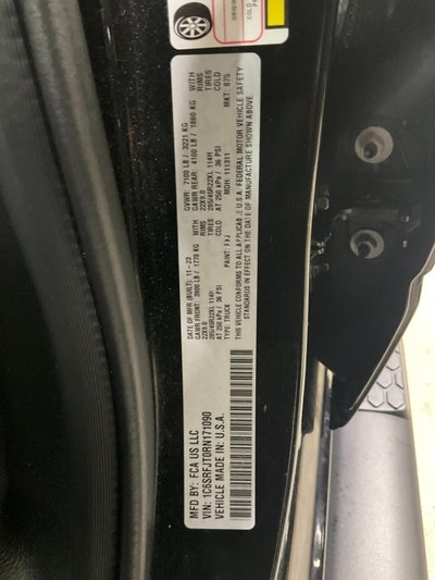2024 RAM 1500 Laramie Crew Cab 4x4 5'7' Box