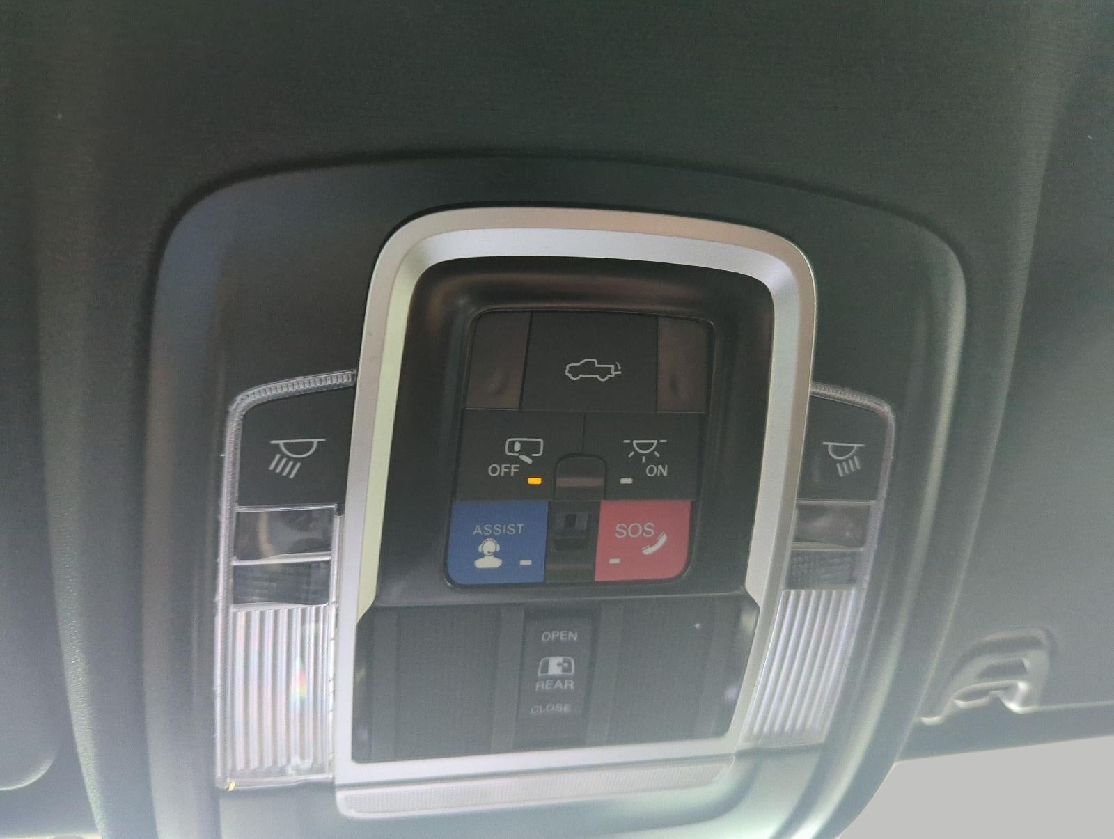 2023 RAM 1500 Laramie 4x4 Crew Cab 5'7 Box