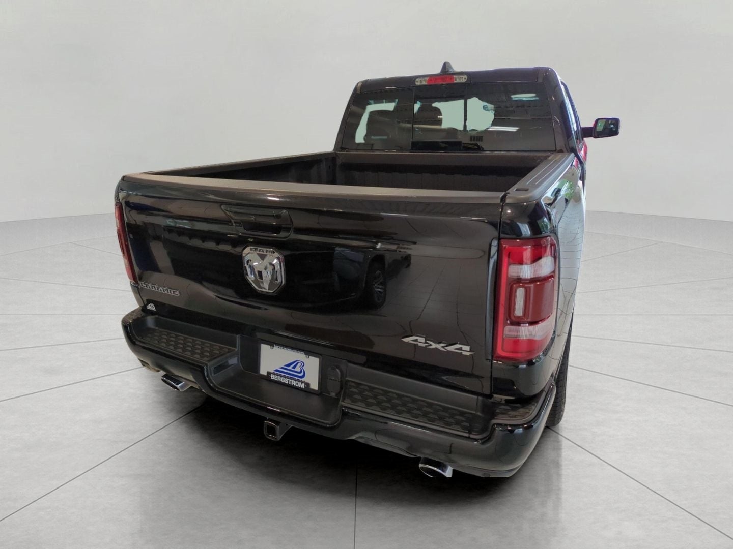 2023 RAM 1500 Laramie 4x4 Crew Cab 5'7 Box