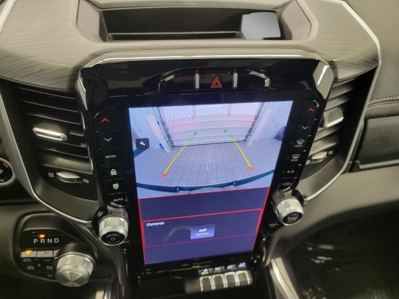 2023 RAM 1500 Laramie Crew Cab 4x4 5'7' Box
