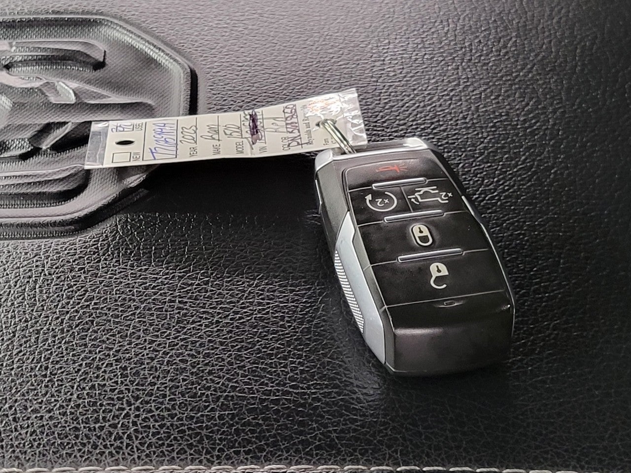 2023 RAM 1500 Laramie Crew Cab 4x4 5'7' Box