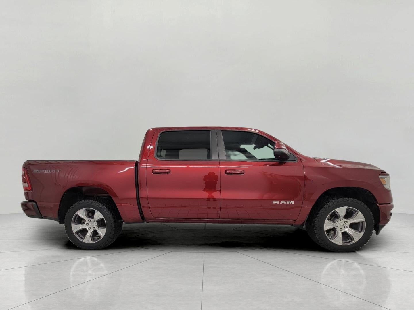 2023 RAM 1500 Laramie Crew Cab 4x4 5'7' Box