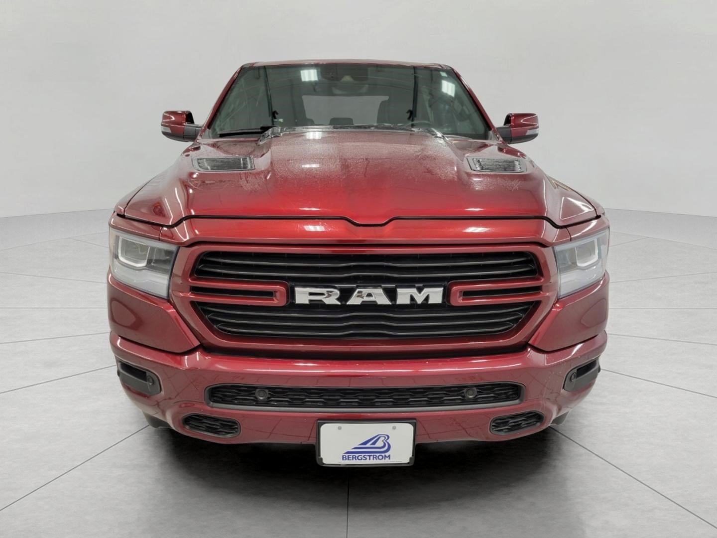 2023 RAM 1500 Laramie Crew Cab 4x4 5'7' Box