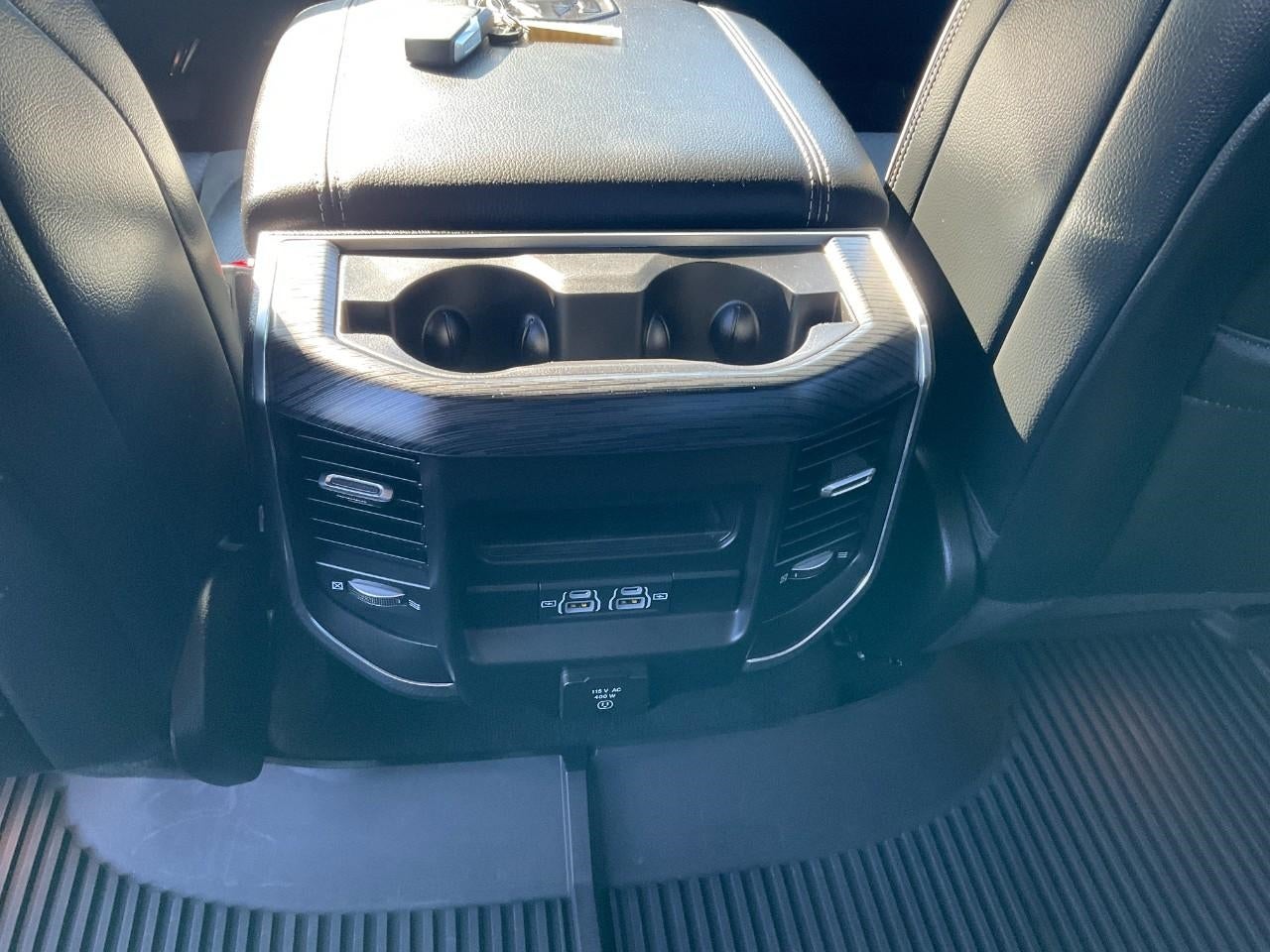 2023 RAM 1500 Laramie Crew Cab 4x4 5'7' Box