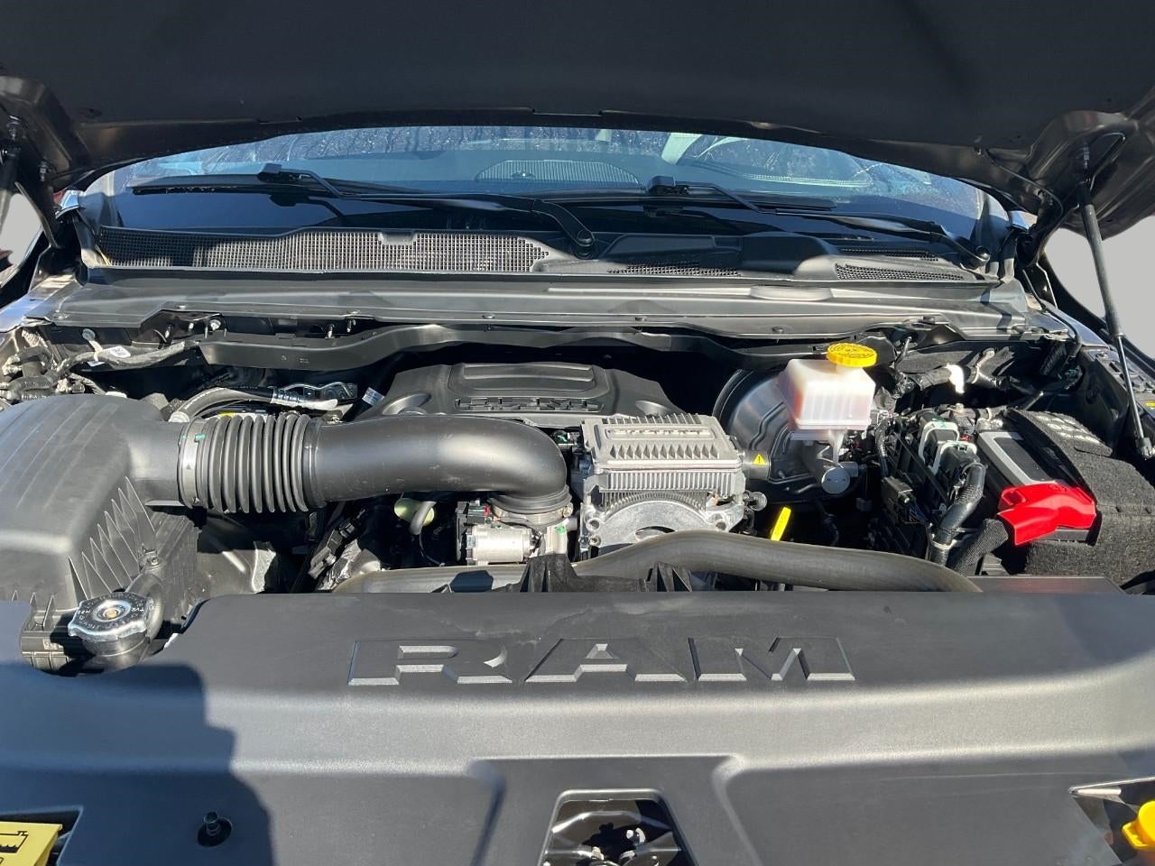 2023 RAM 1500 Laramie Crew Cab 4x4 5'7' Box