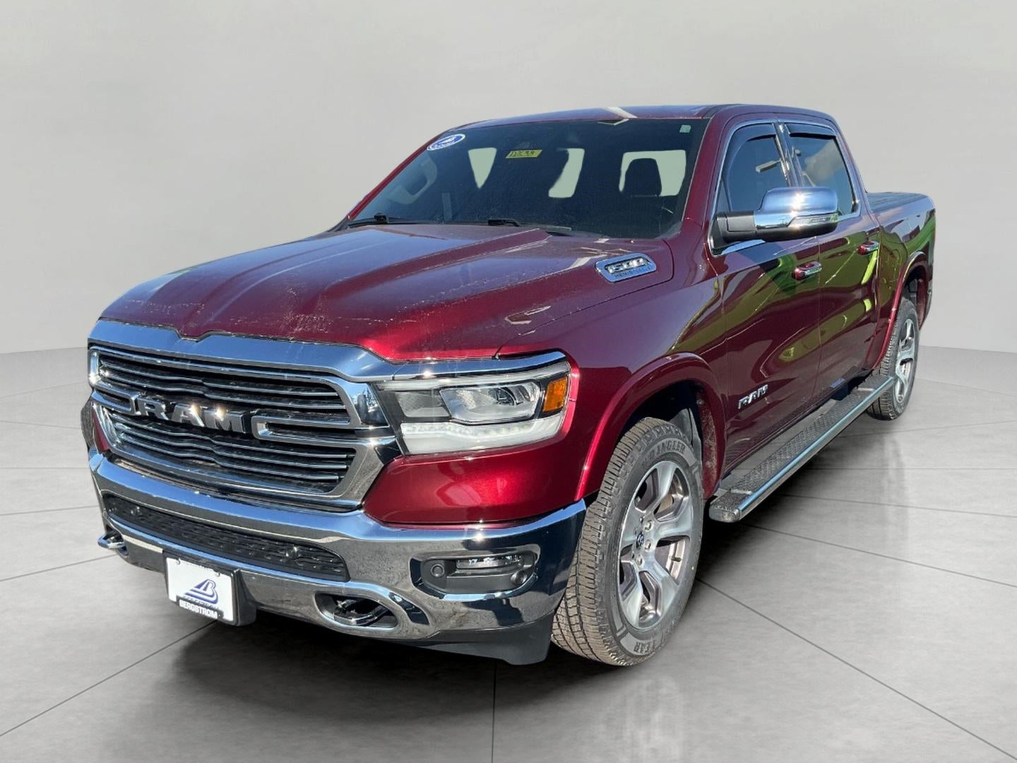2022 RAM 1500 Laramie Crew Cab 4x4 5'7' Box
