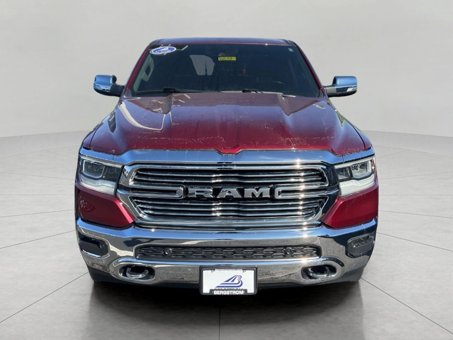 2022 RAM 1500 Laramie Crew Cab 4x4 5'7' Box