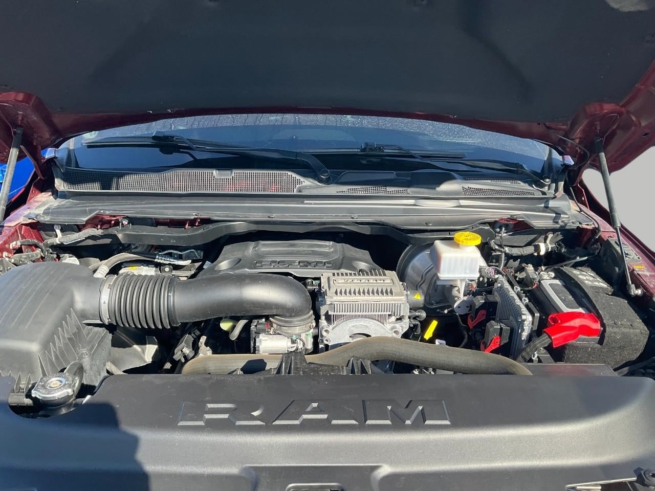 2022 RAM 1500 Laramie Crew Cab 4x4 5'7' Box