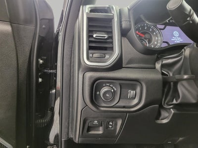 2023 RAM 1500 Laramie Crew Cab 4x4 5'7' Box