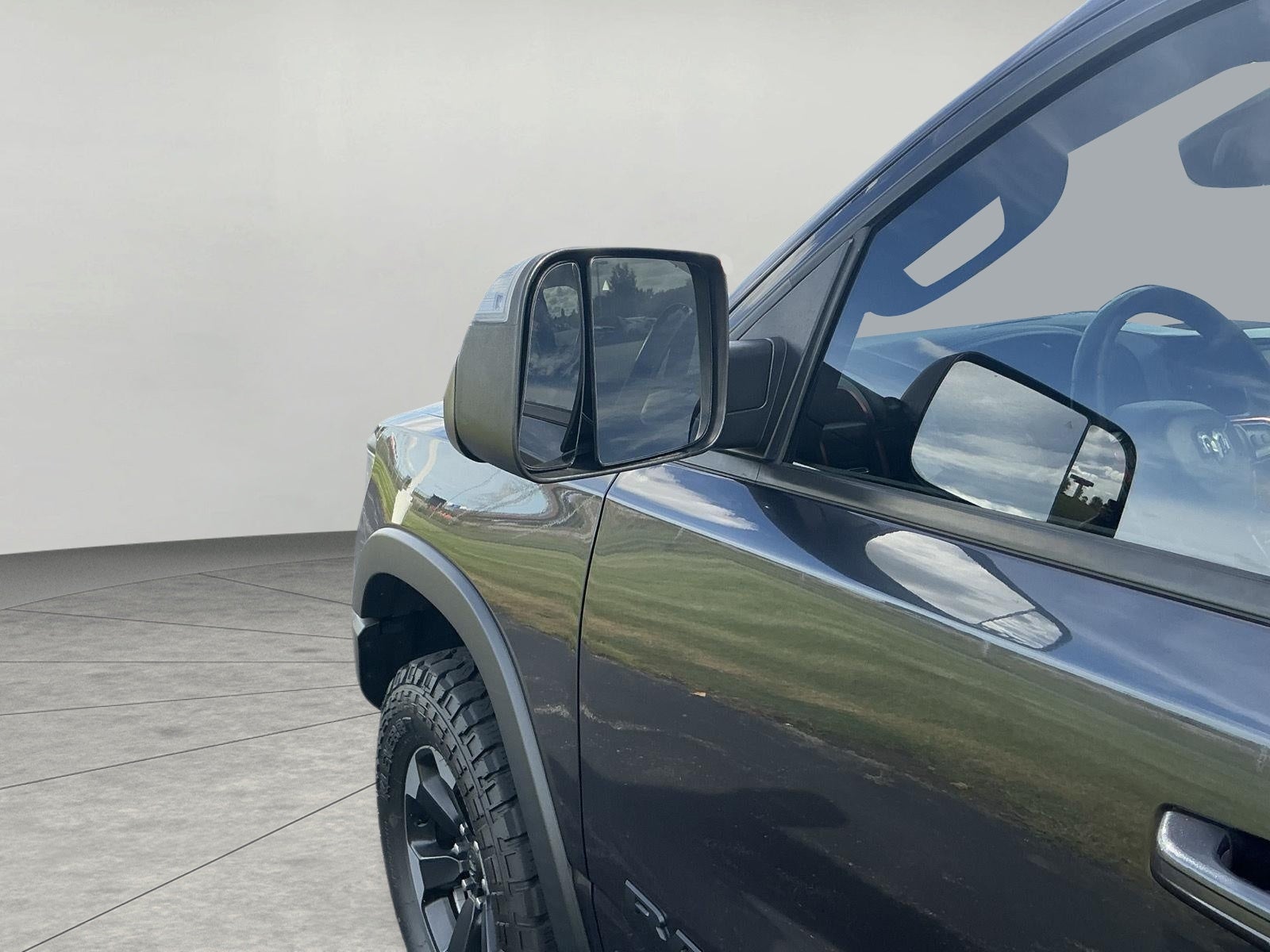 2019 RAM 1500 Rebel Crew Cab 4x4 5'7' Box