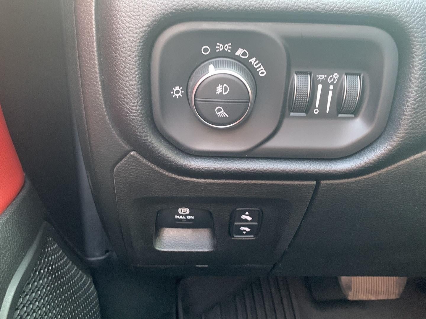 2019 RAM 1500 Rebel 4x4 Crew Cab 5'7 Box