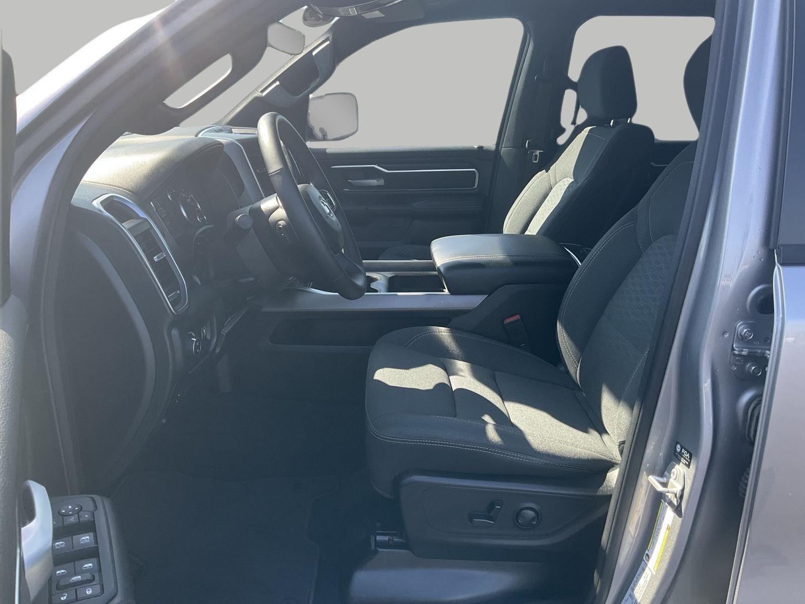 2025 RAM 1500 Big Horn Crew Cab 4x4 6'4' Box
