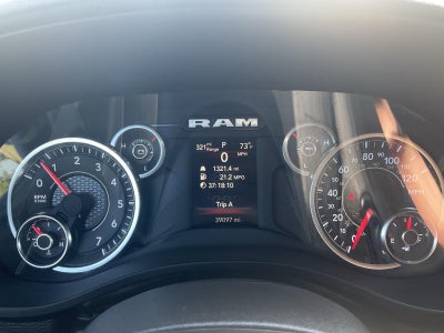 2025 RAM 1500 Big Horn Crew Cab 4x4 6'4' Box