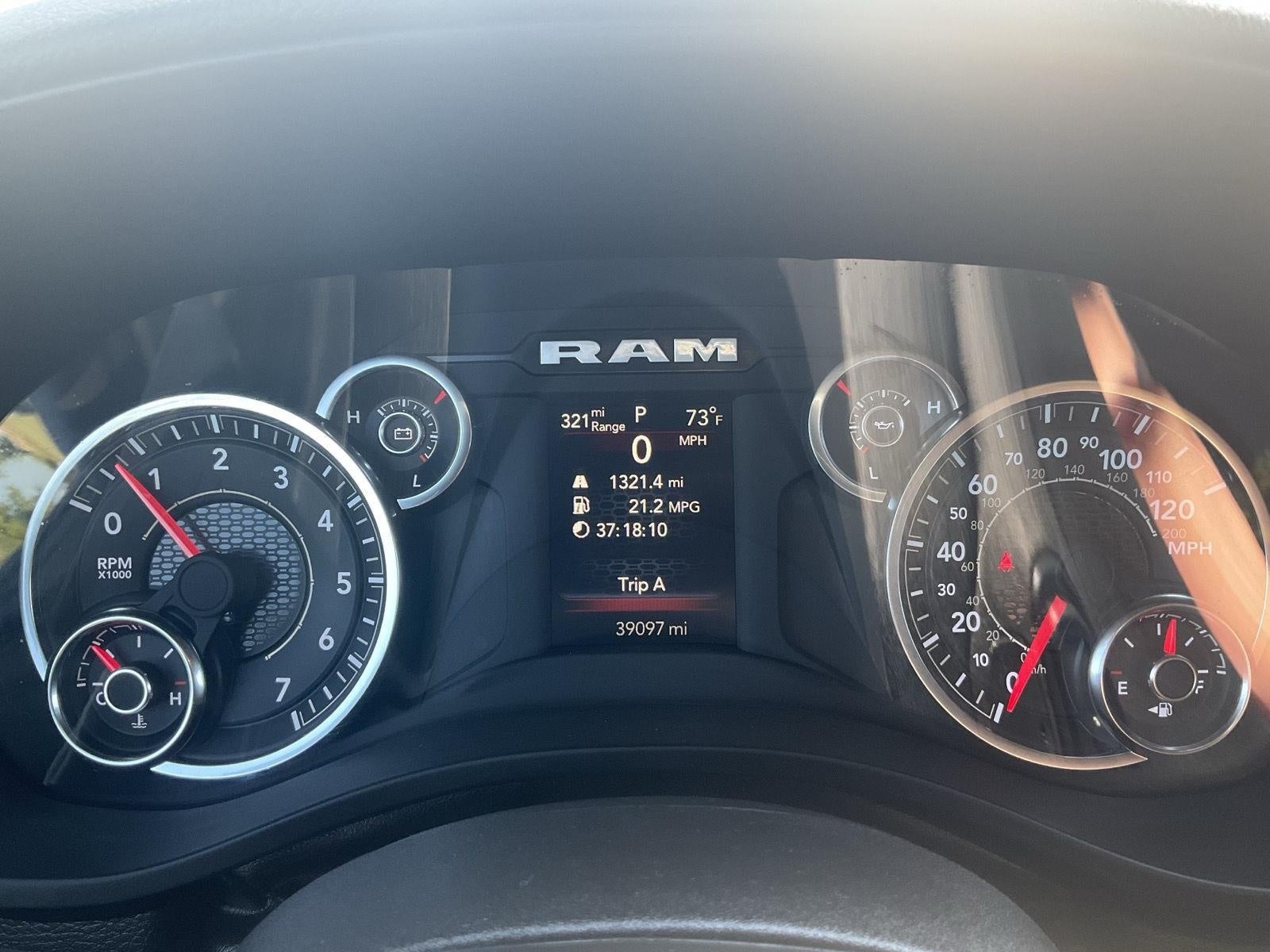 2025 RAM 1500 Big Horn Crew Cab 4x4 6'4' Box