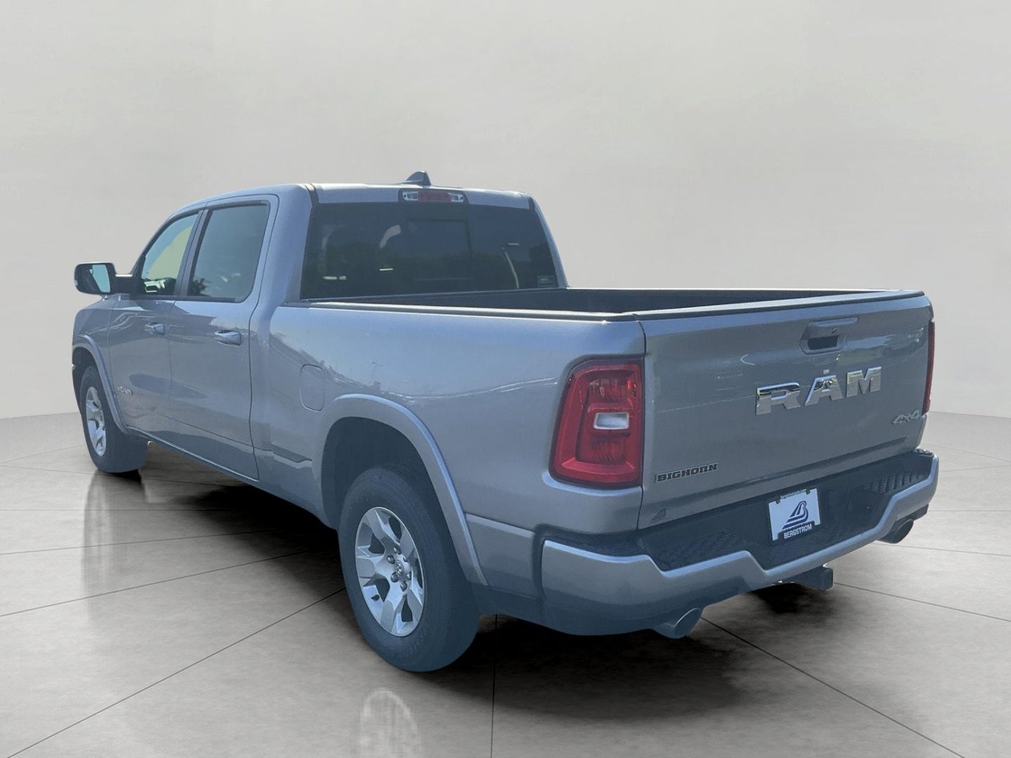 2025 RAM 1500 Big Horn Crew Cab 4x4 6'4' Box