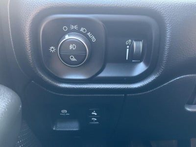 2025 RAM 1500 Big Horn Crew Cab 4x4 6'4' Box