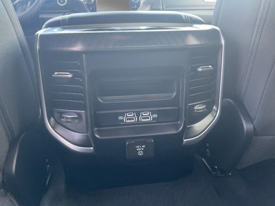 2025 RAM 1500 Big Horn Crew Cab 4x4 6'4' Box