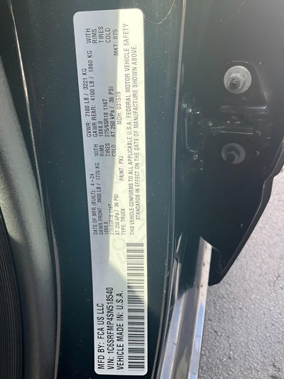 2025 RAM 1500 Big Horn Crew Cab 4x4 6'4' Box