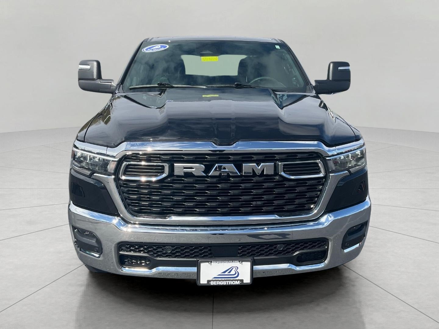 2025 RAM 1500 Big Horn Crew Cab 4x4 6'4' Box