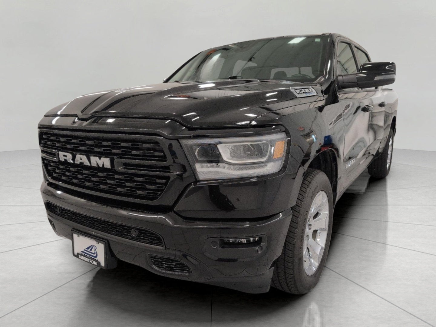 2023 RAM 1500 Big Horn 4x4 Crew Cab 6'4 Box