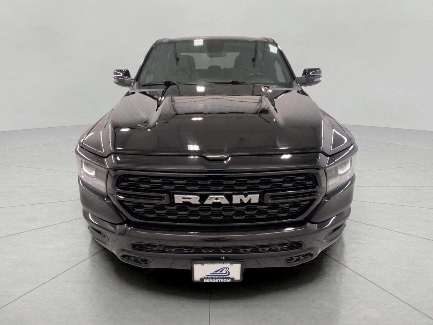 2023 RAM 1500 Big Horn 4x4 Crew Cab 6'4 Box