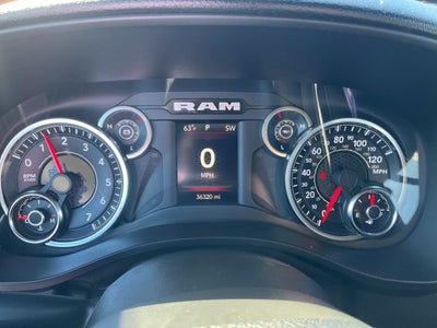 2021 RAM 1500 Big Horn Crew Cab 4x4 6'4' Box