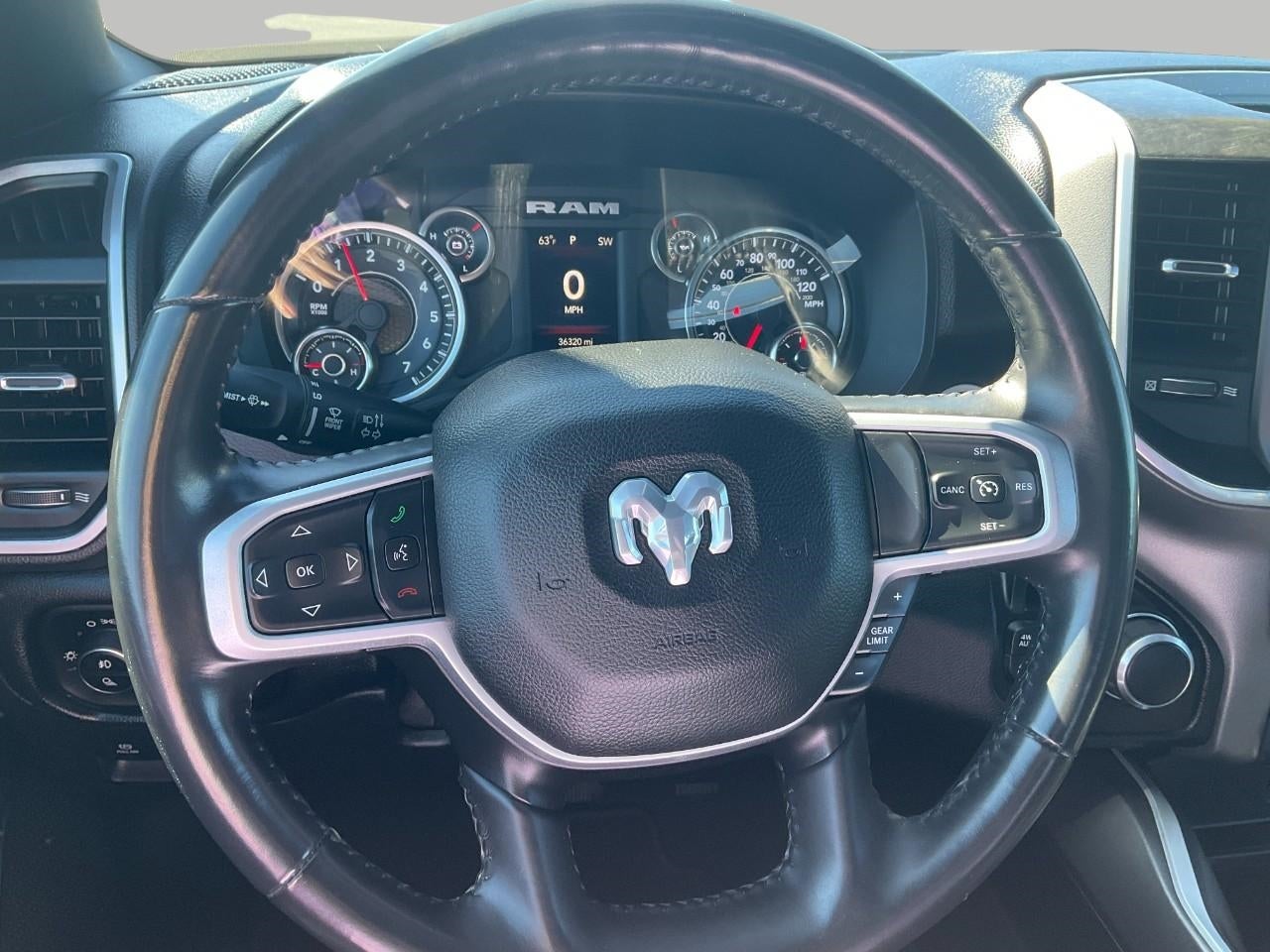 2021 RAM 1500 Big Horn Crew Cab 4x4 6'4' Box