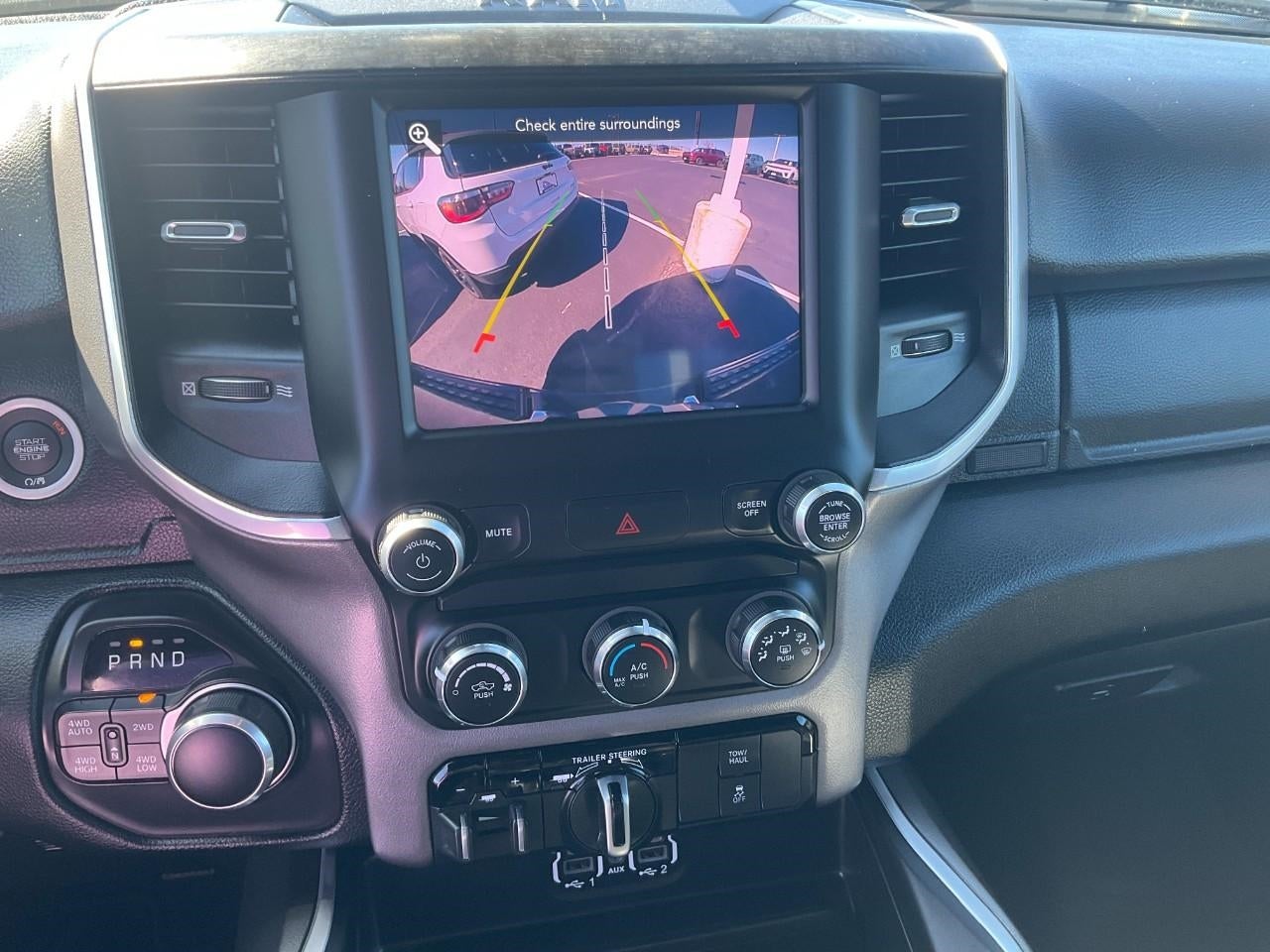 2021 RAM 1500 Big Horn Crew Cab 4x4 6'4' Box