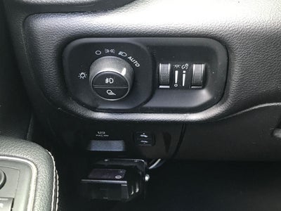 2019 RAM 1500 SPORT