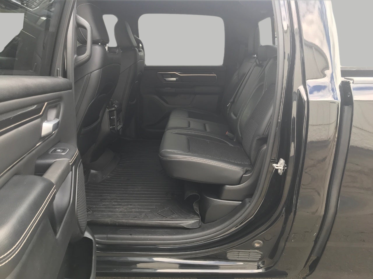 2019 RAM 1500 SPORT