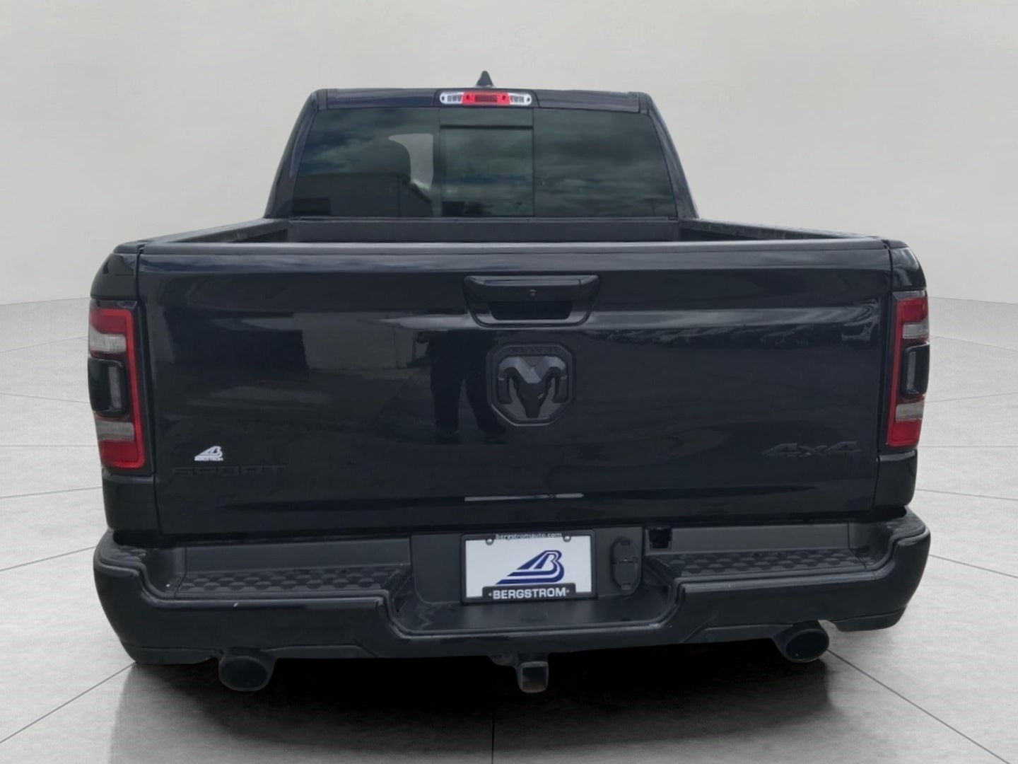 2019 RAM 1500 SPORT