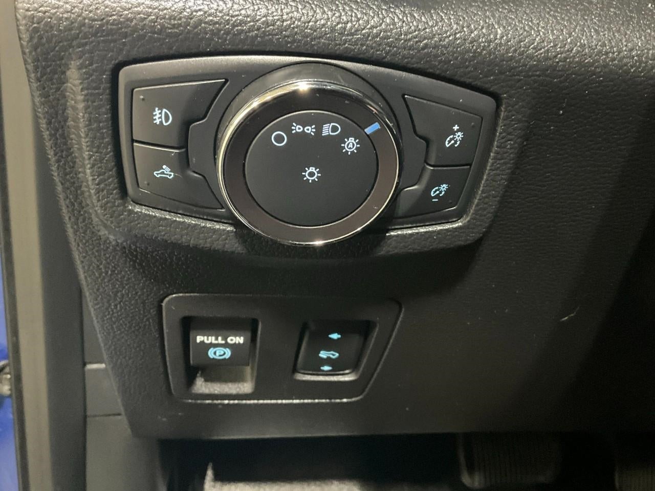 2018 Ford F-150 CREW CAB