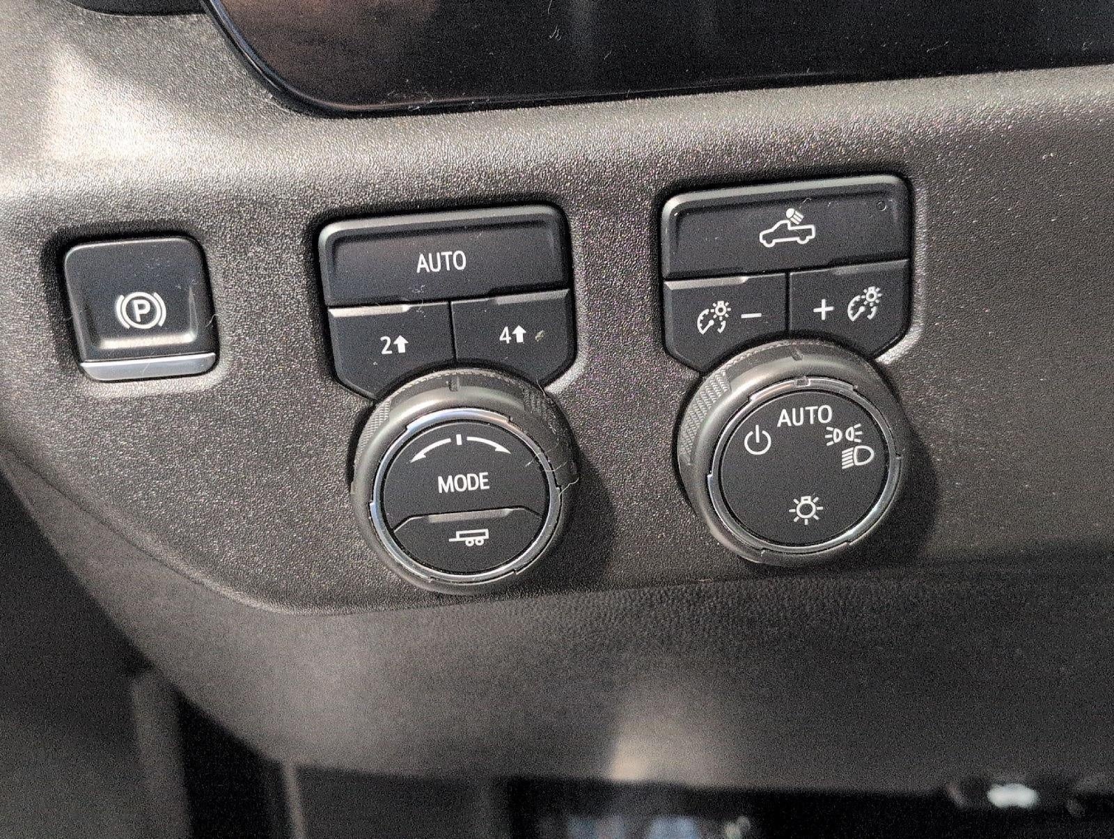 2024 Chevrolet Silverado 1500 4WD Crew Cab Short Bed LT with 2FL