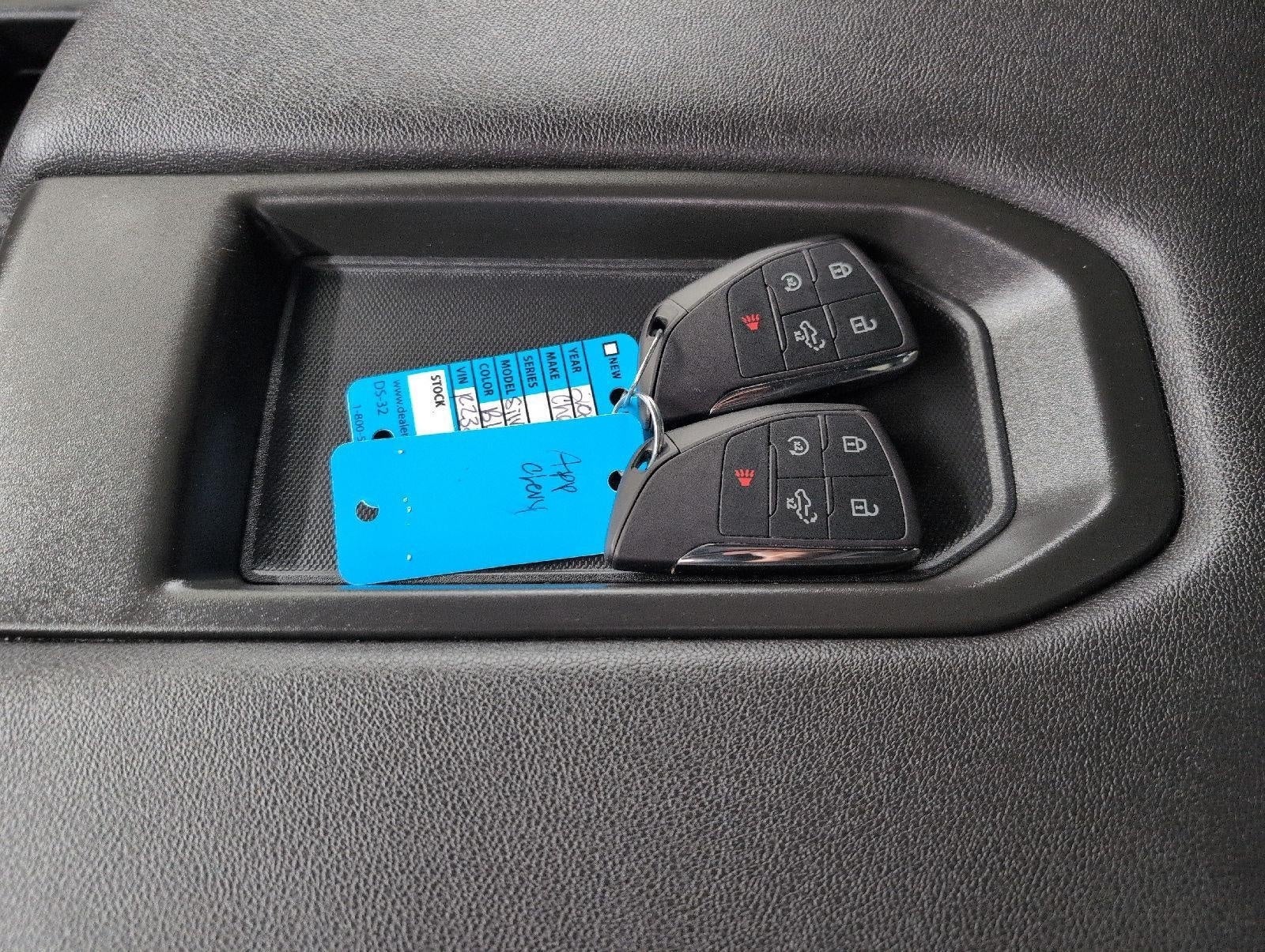 2024 Chevrolet Silverado 1500 4WD Crew Cab Short Bed LT with 2FL