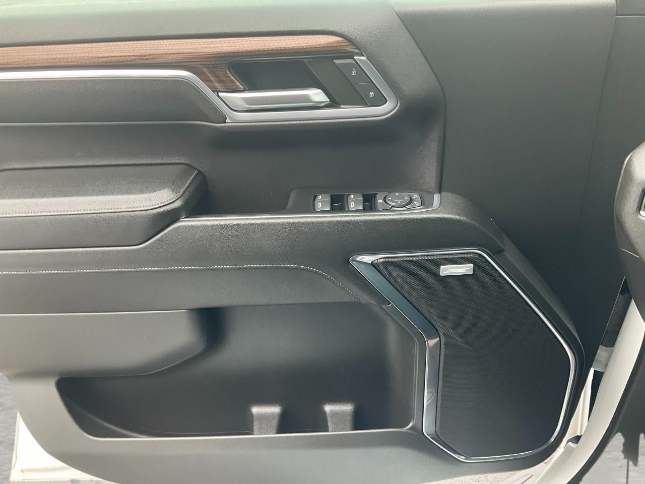 2023 Chevrolet Silverado 1500 4WD Crew Cab Short Bed RST