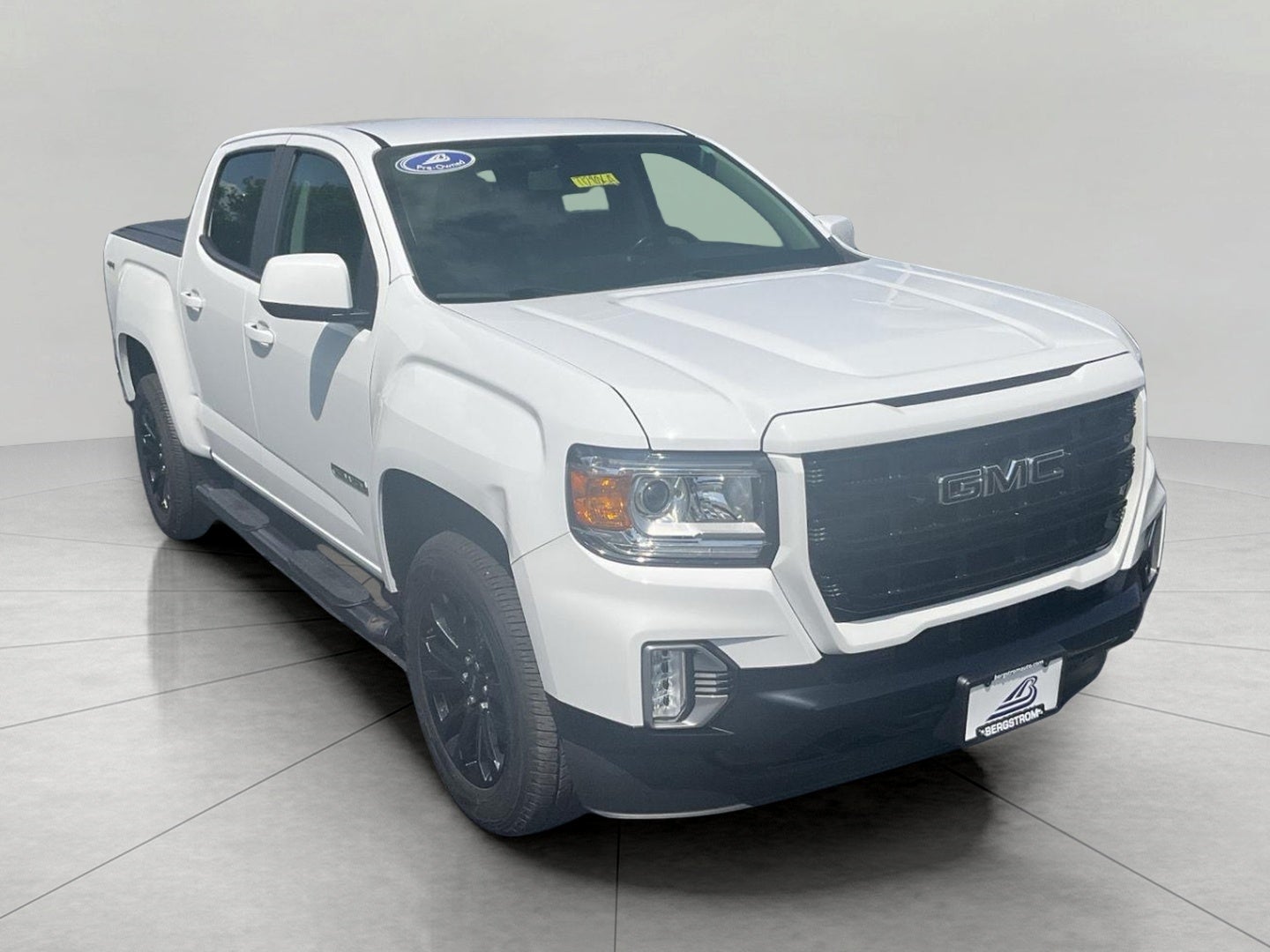 2022 GMC Canyon 4WD Crew Cab Short Box Elevation