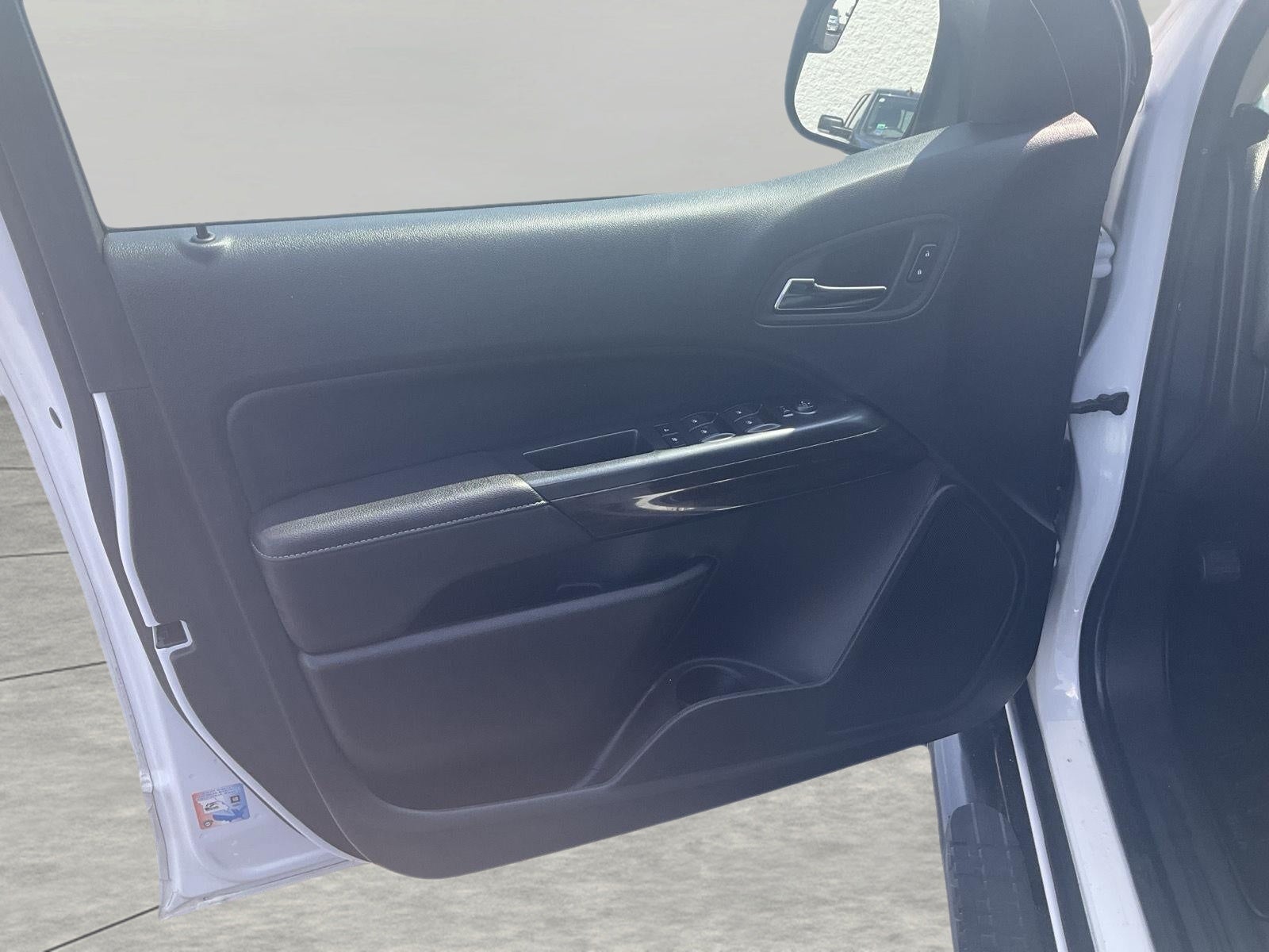 2022 GMC Canyon 4WD Crew Cab Short Box Elevation