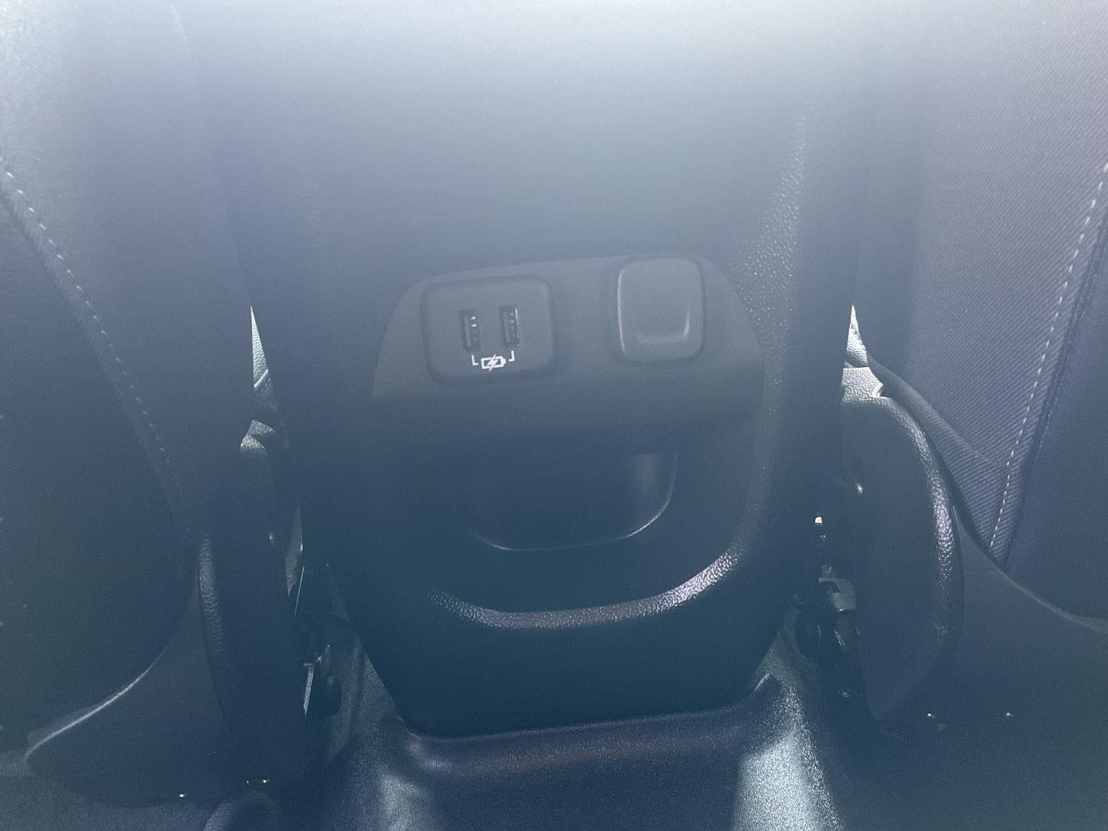 2022 GMC Canyon 4WD Crew Cab Short Box Elevation