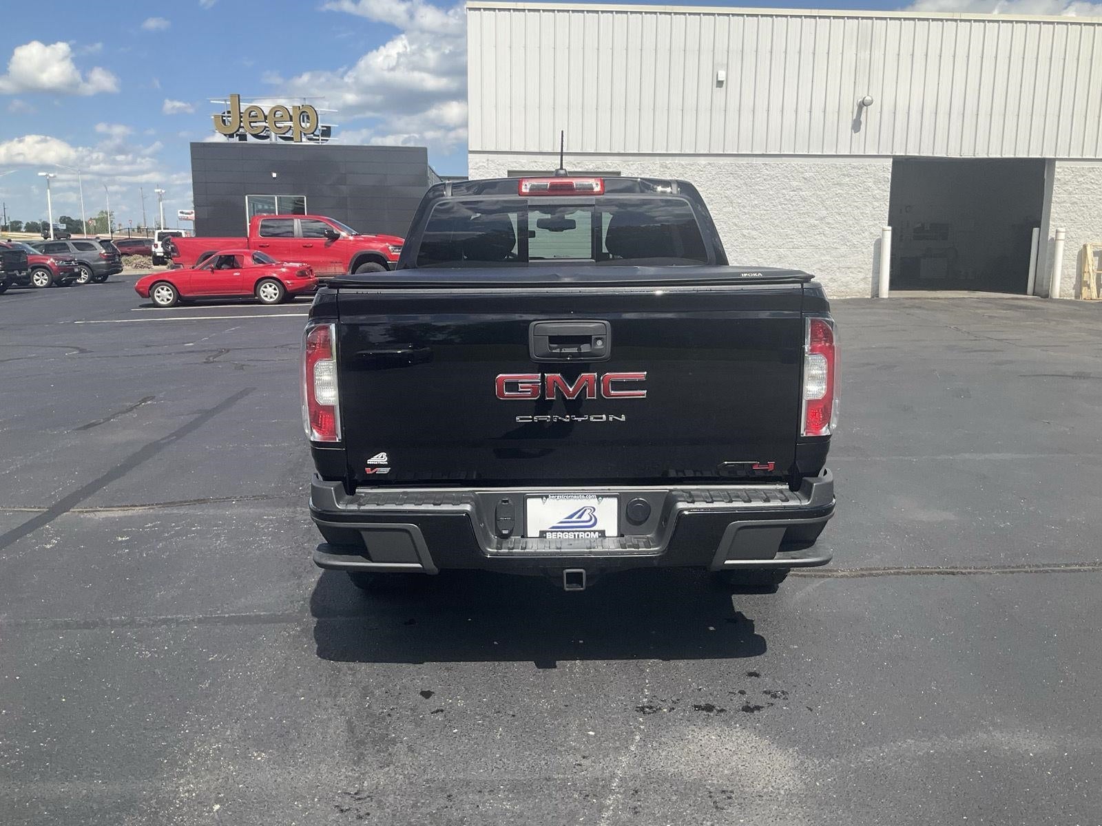 2021 GMC Canyon 4WD Crew Cab Short Box AT4 - Cloth