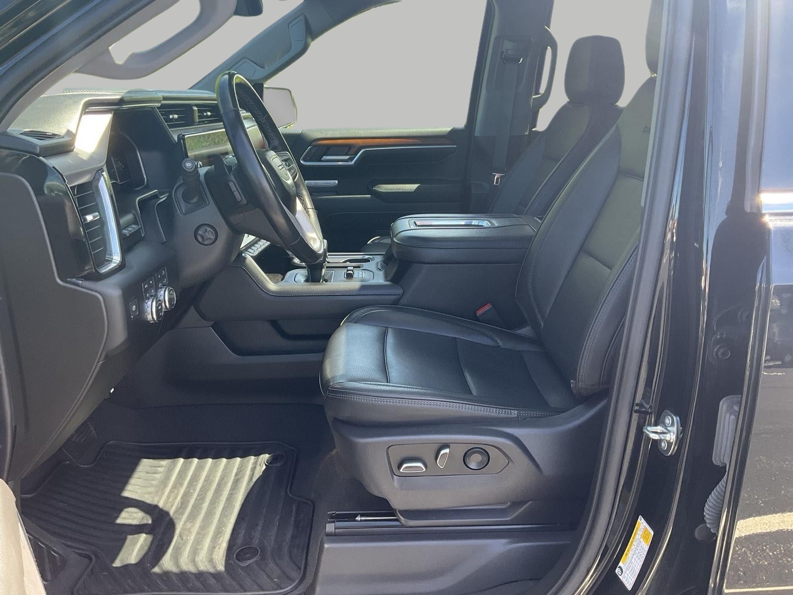 2022 GMC Sierra 1500 4WD Crew Cab Short Box Denali