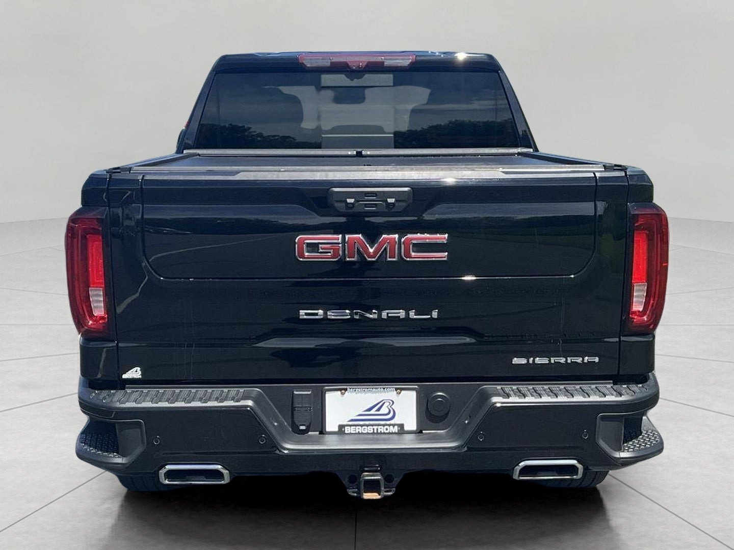 2022 GMC Sierra 1500 4WD Crew Cab Short Box Denali