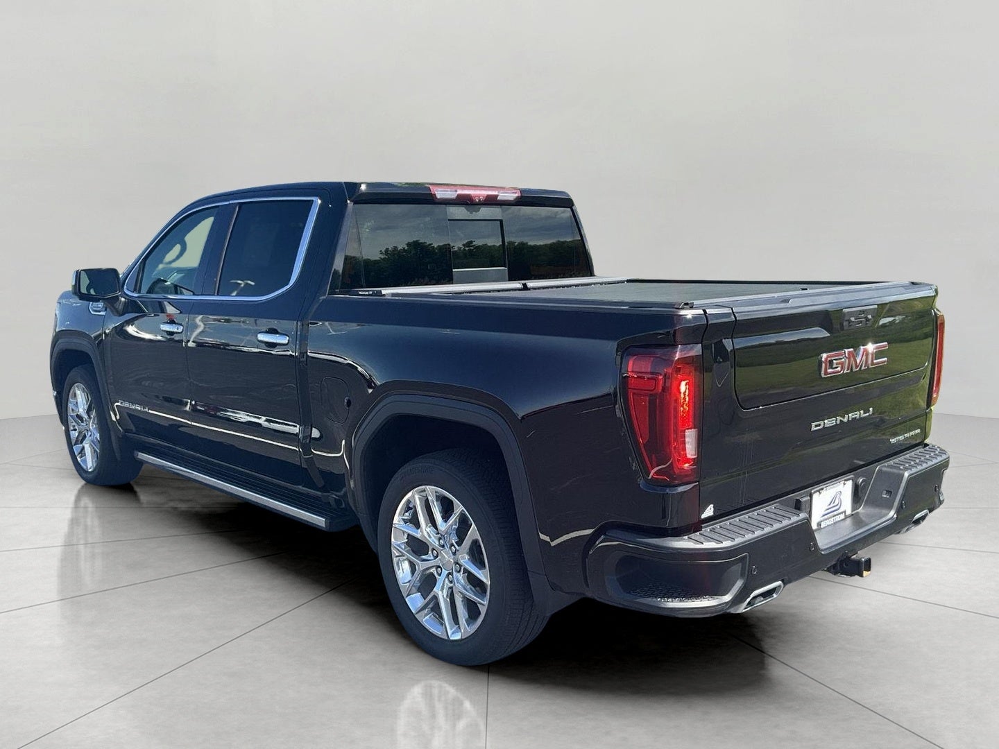 2022 GMC Sierra 1500 4WD Crew Cab Short Box Denali